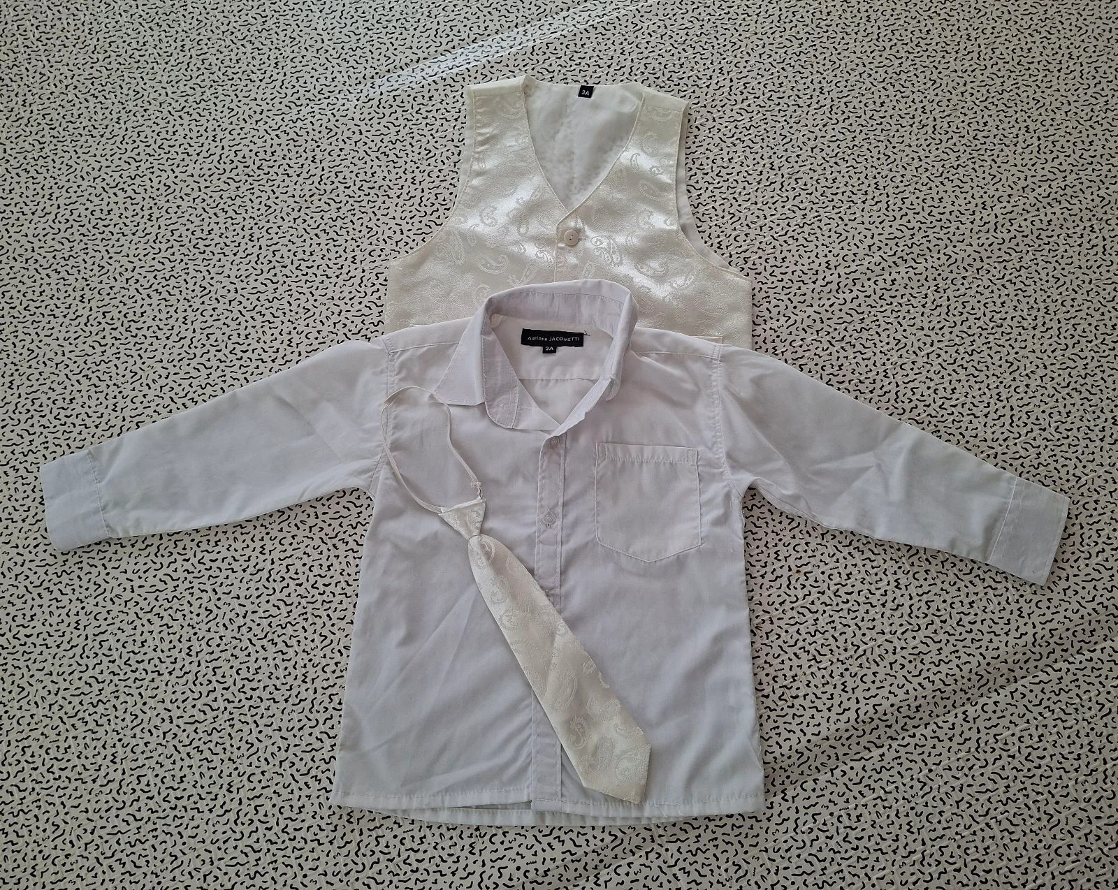 Conjunto de ceremonia para niño de 3 años Adriano Jacometti camisa chaleco corbata marfil boda – photo 3